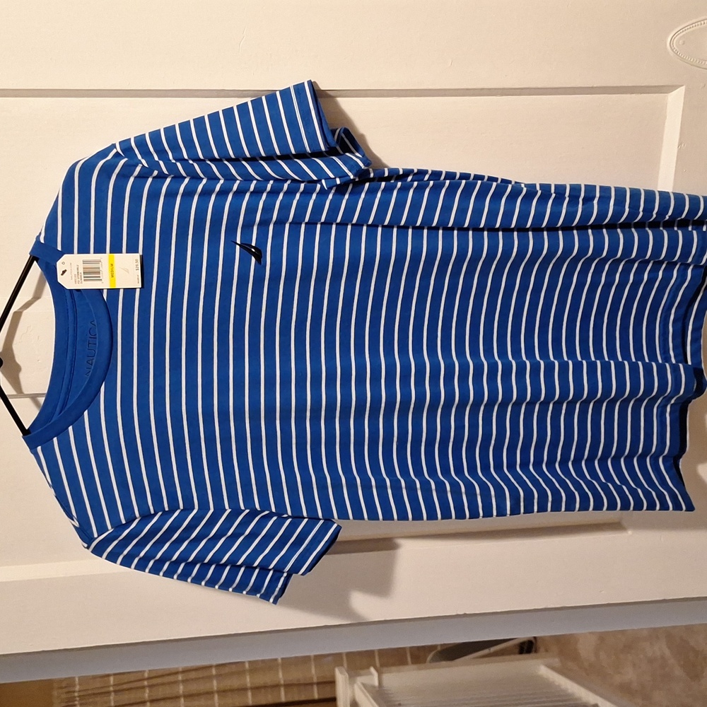 New with Tags Mens Nautica Pullover